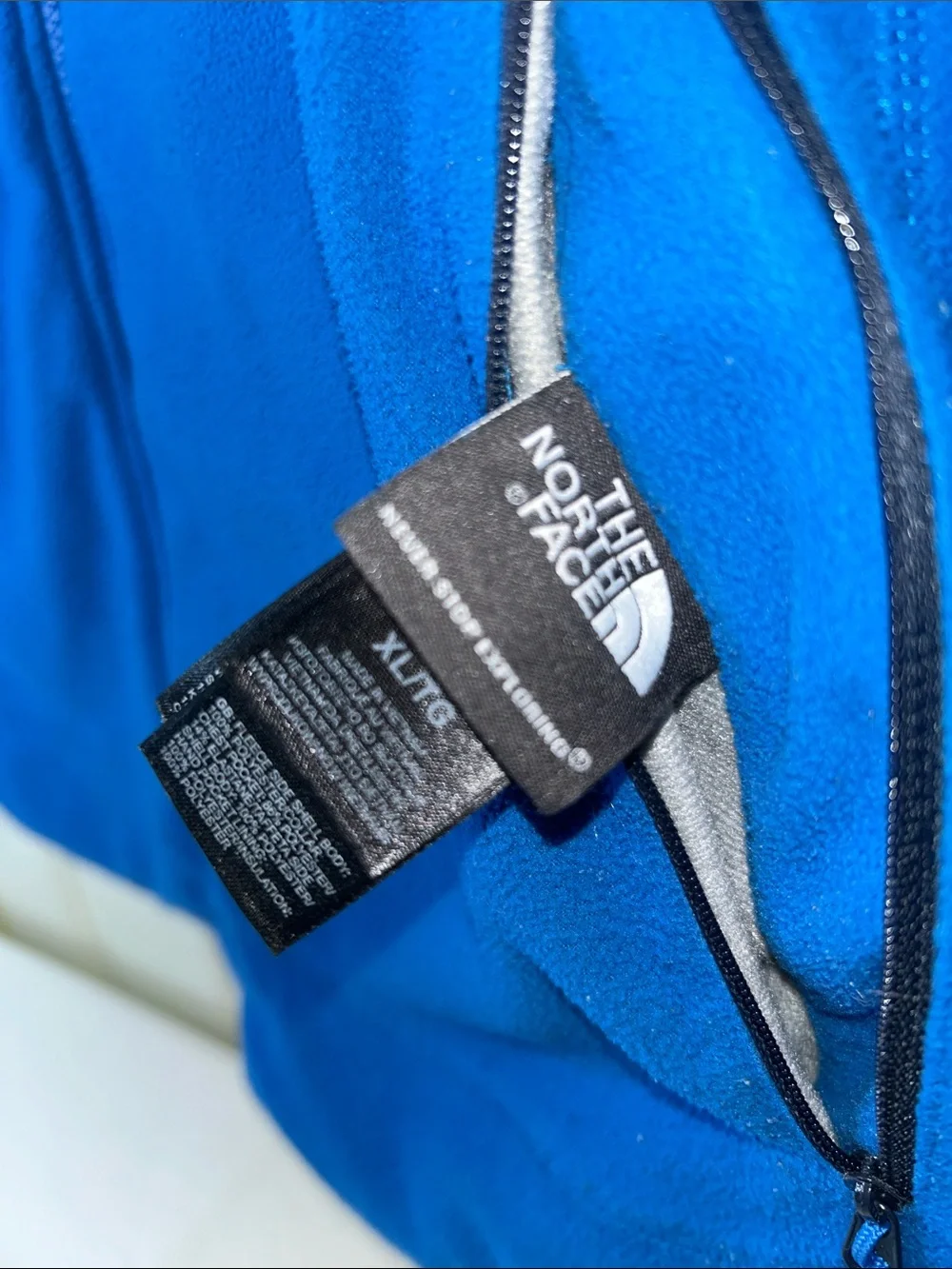The North Face Mens Reversible Insulated Quilted Vest Navy Blue Sz XLT Fleece